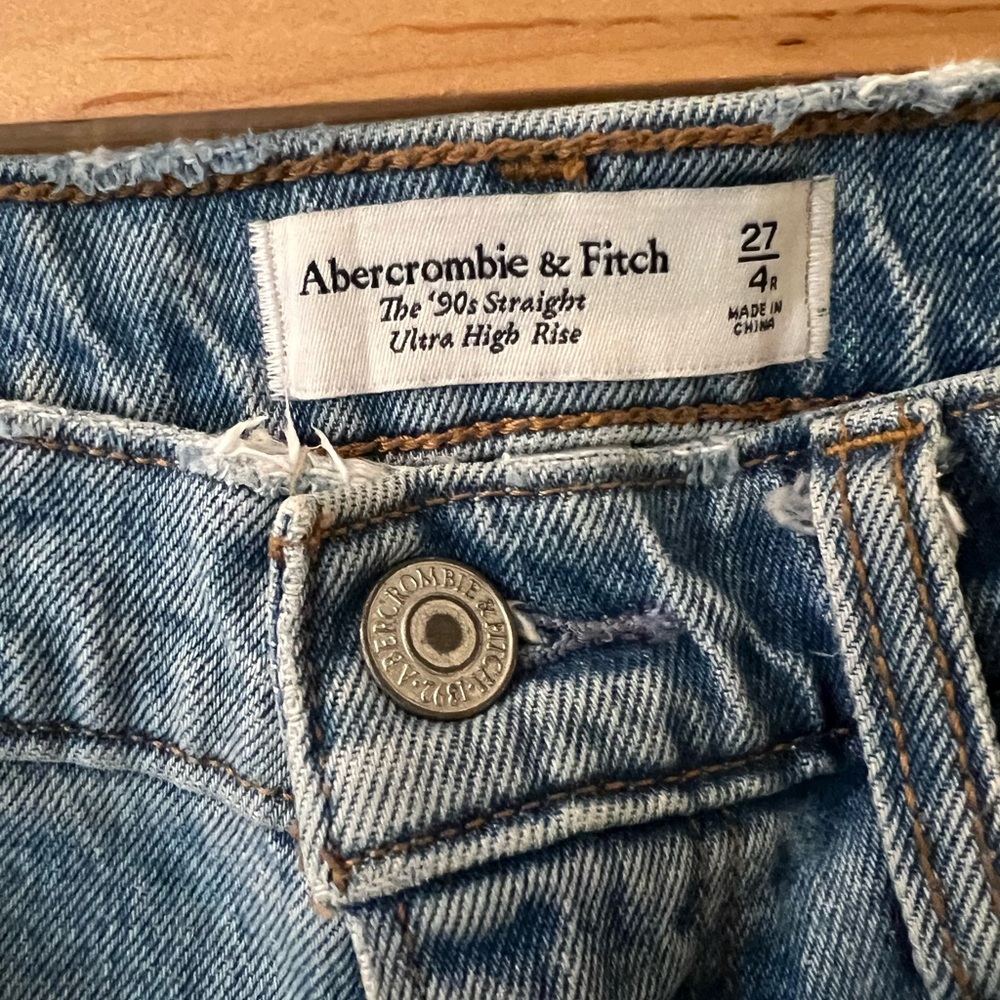 A&F 90s Straight